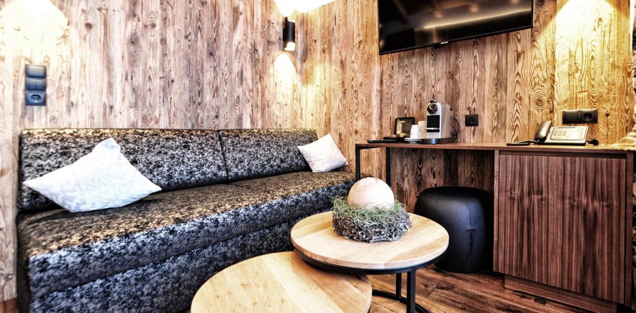 אישגל Salnerhof Superior Lifestyle Resort מראה חיצוני תמונה