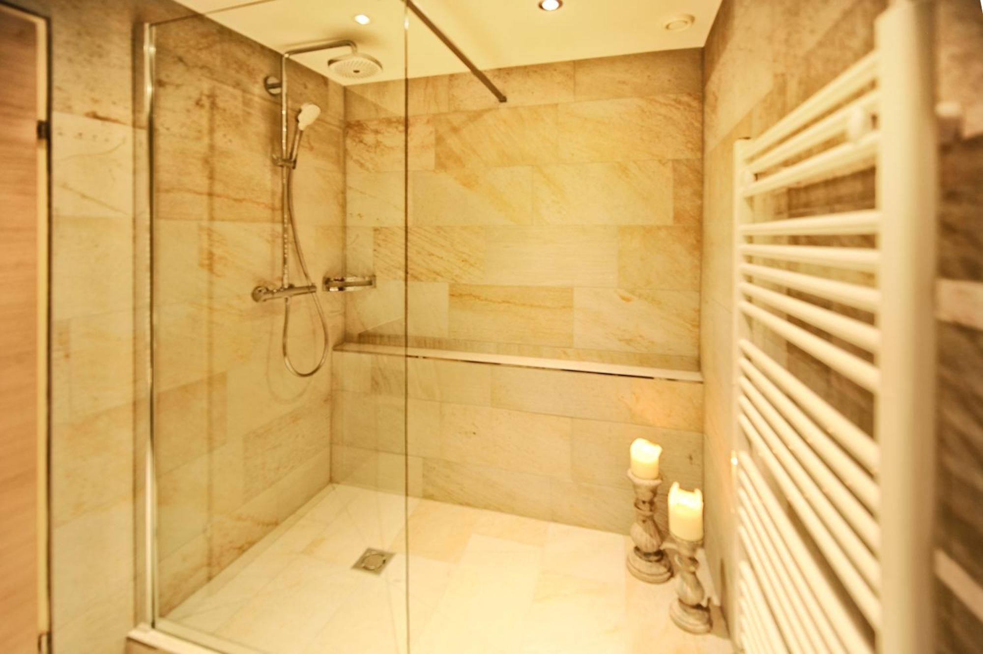 אישגל Salnerhof Superior Lifestyle Resort חדר תמונה