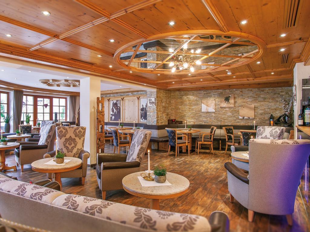אישגל Salnerhof Superior Lifestyle Resort מראה חיצוני תמונה
