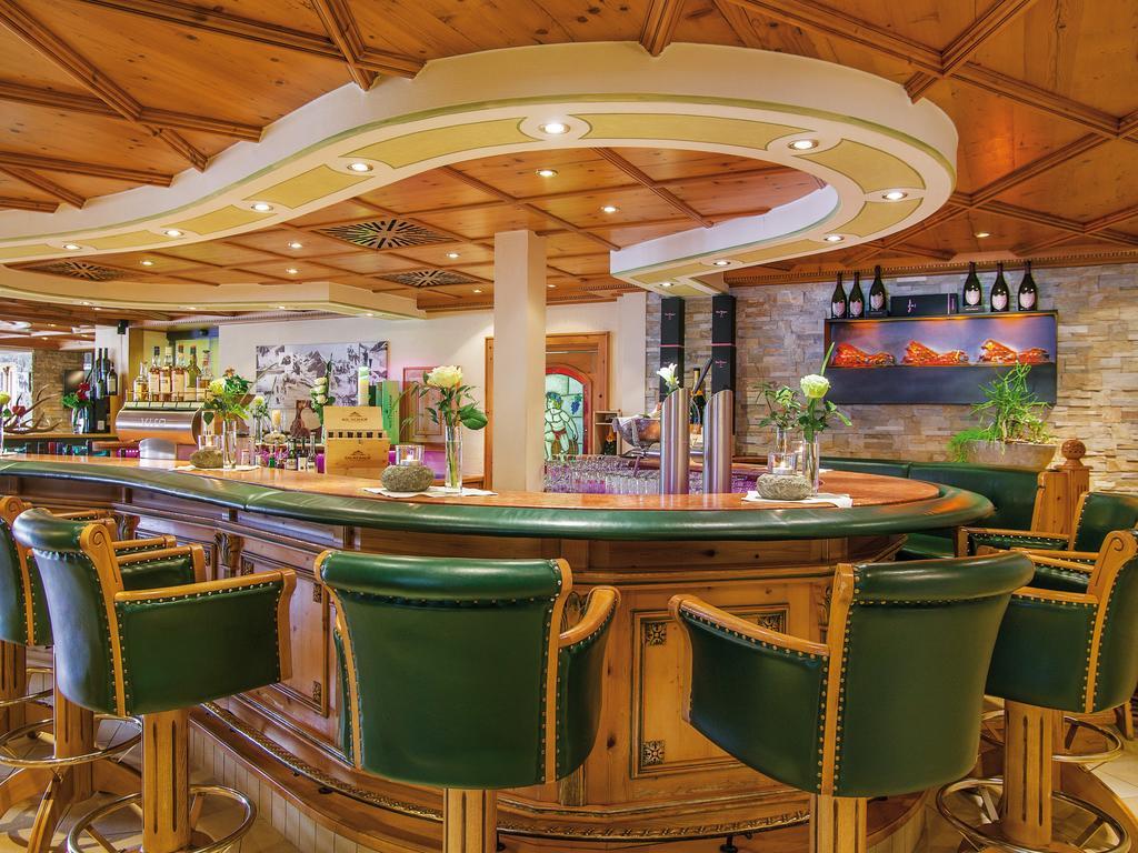 אישגל Salnerhof Superior Lifestyle Resort מראה חיצוני תמונה