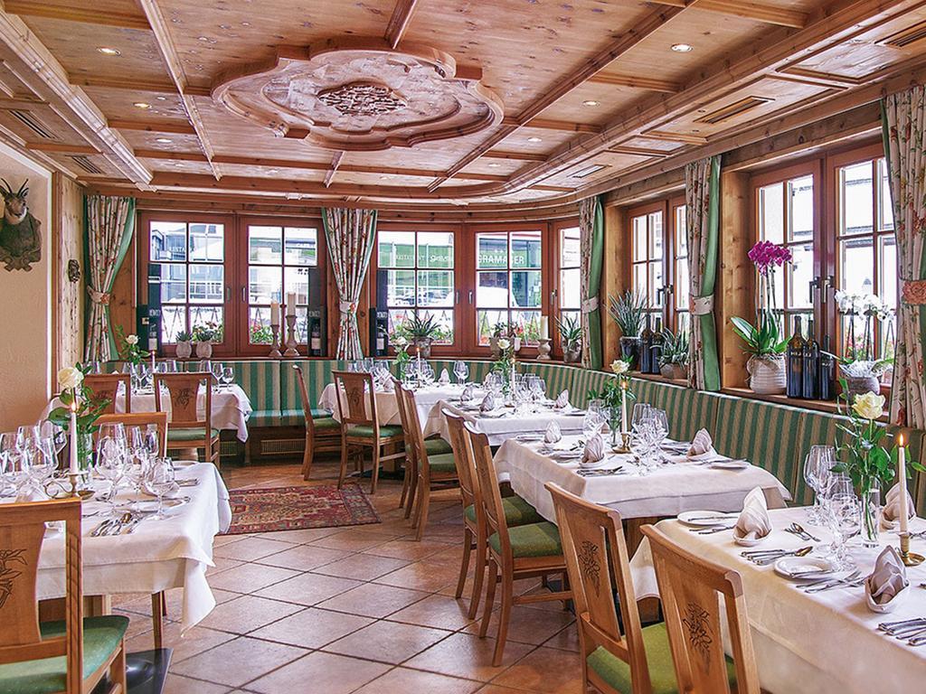 אישגל Salnerhof Superior Lifestyle Resort מראה חיצוני תמונה