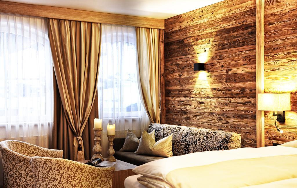 אישגל Salnerhof Superior Lifestyle Resort מראה חיצוני תמונה
